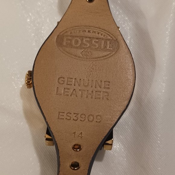 Vintage!! Beautiful FOSSIL Watch - Picture 13 of 14